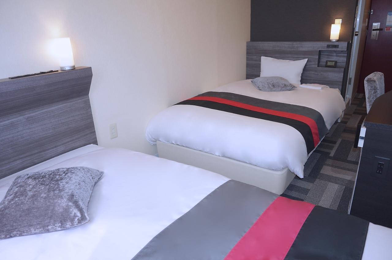 Hotel Sunroute Utsunomiya Buitenkant foto